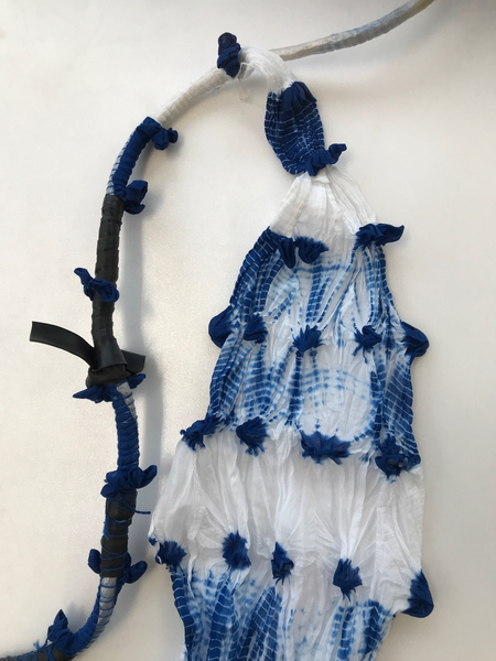 Tesuji Shibori Stand